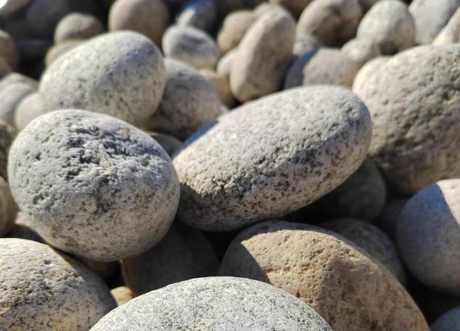 Купить речную и морскую гальку напрямую у производителя с доставкой  купить в Череповце от производителя, без посредников